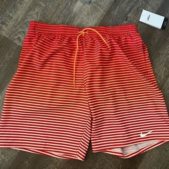 Nike 9" Stripe Breaker Swim Trunks- Size XL - Picture 2 of 6